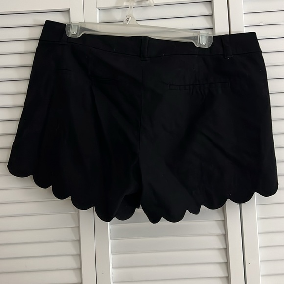 J Crew Factory scalloped shorts - Picture 3 of 3